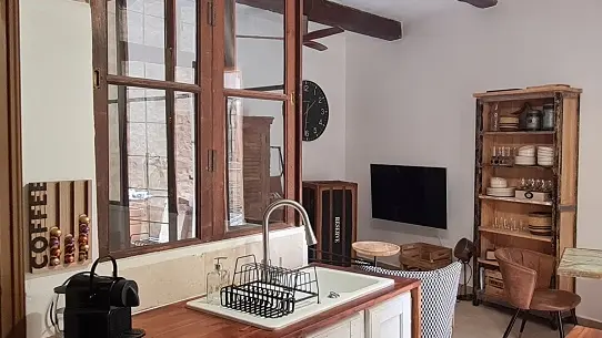 Les terrasses de l'Isle - Studio cosy avec terrasse_L'Isle-sur-la-Sorgue pièce à vivre cuisine
