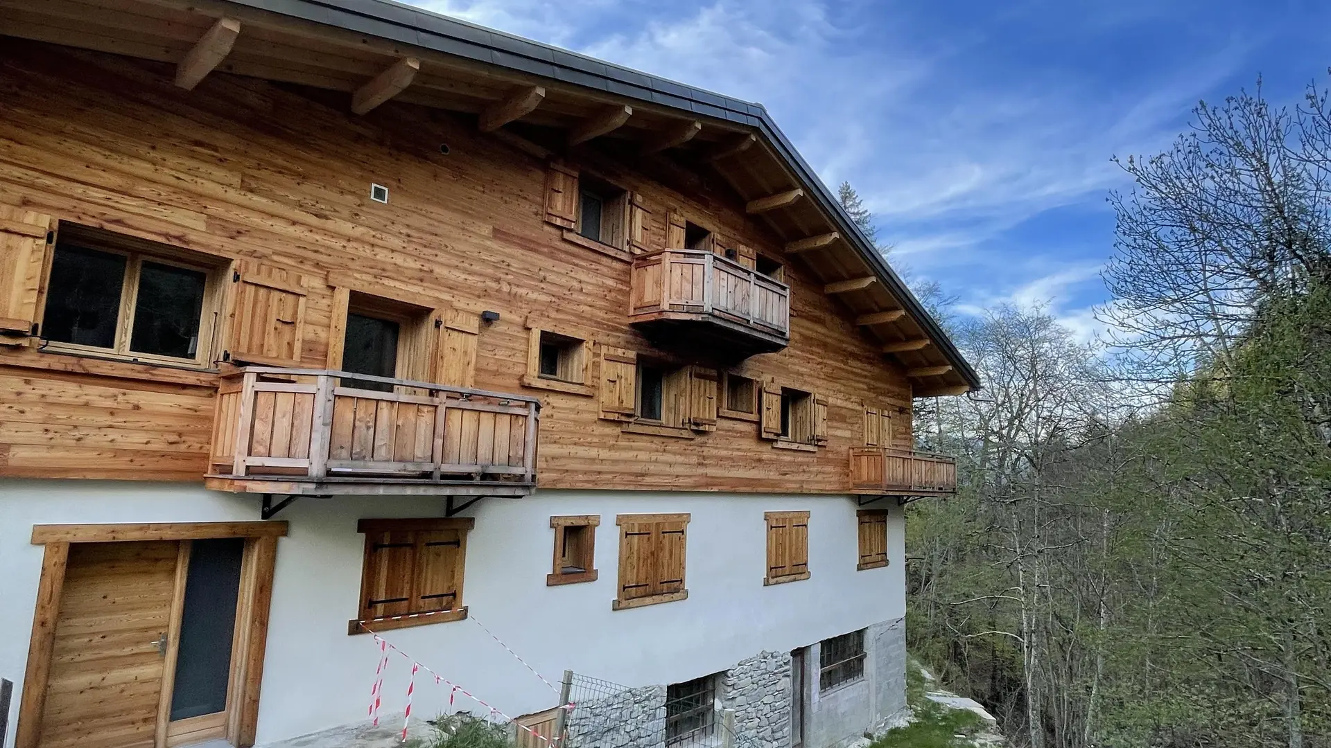 Extérieur du chalet l'été