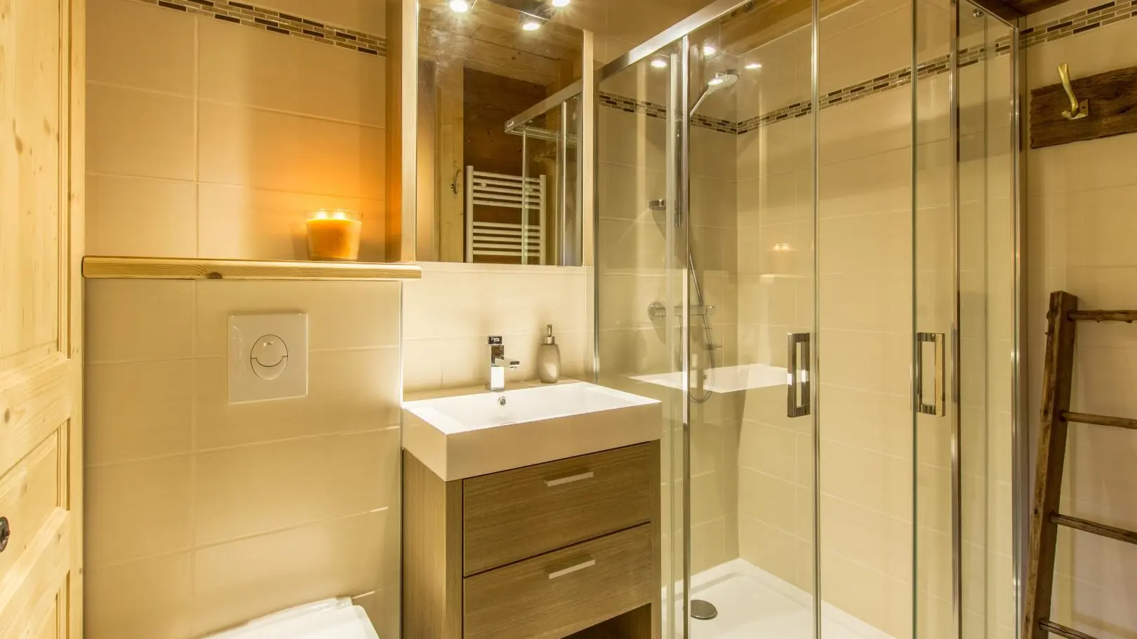 Salle d'eau attenante à la chambre Master