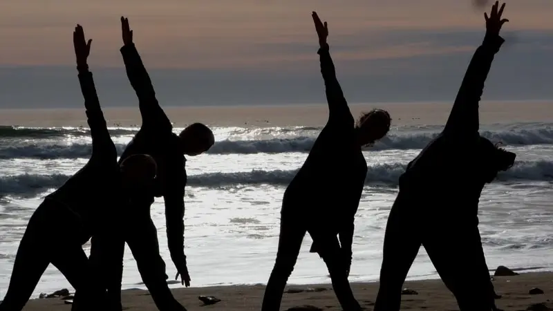 Yoga à la plage