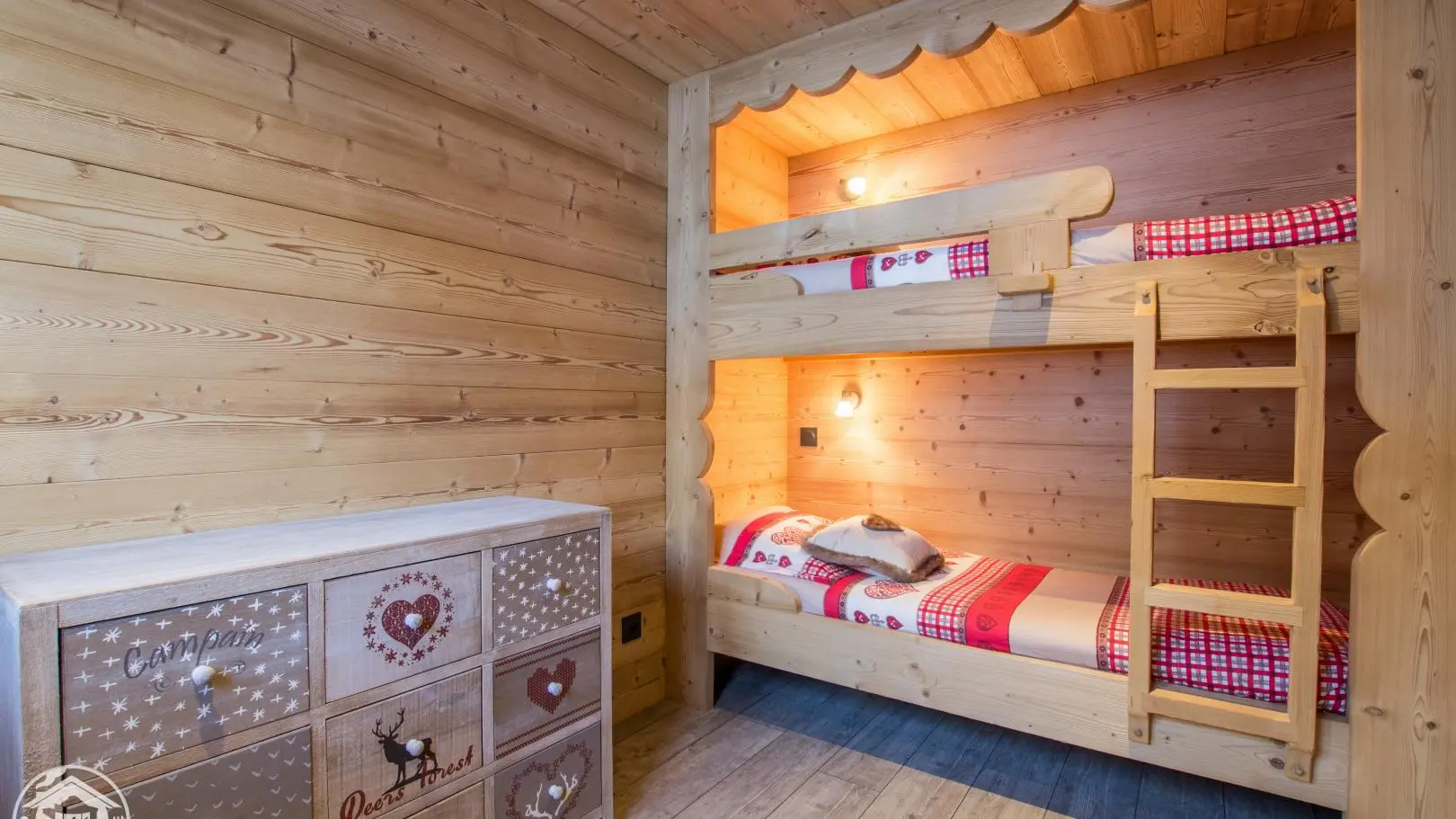 Chambre 2 avec 2 lits 80cm superposés