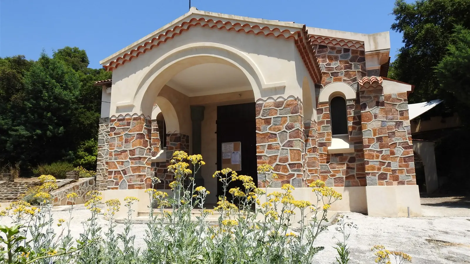 Eglise Sainte-Thérèse de l'Enfant Jésus au Rayol