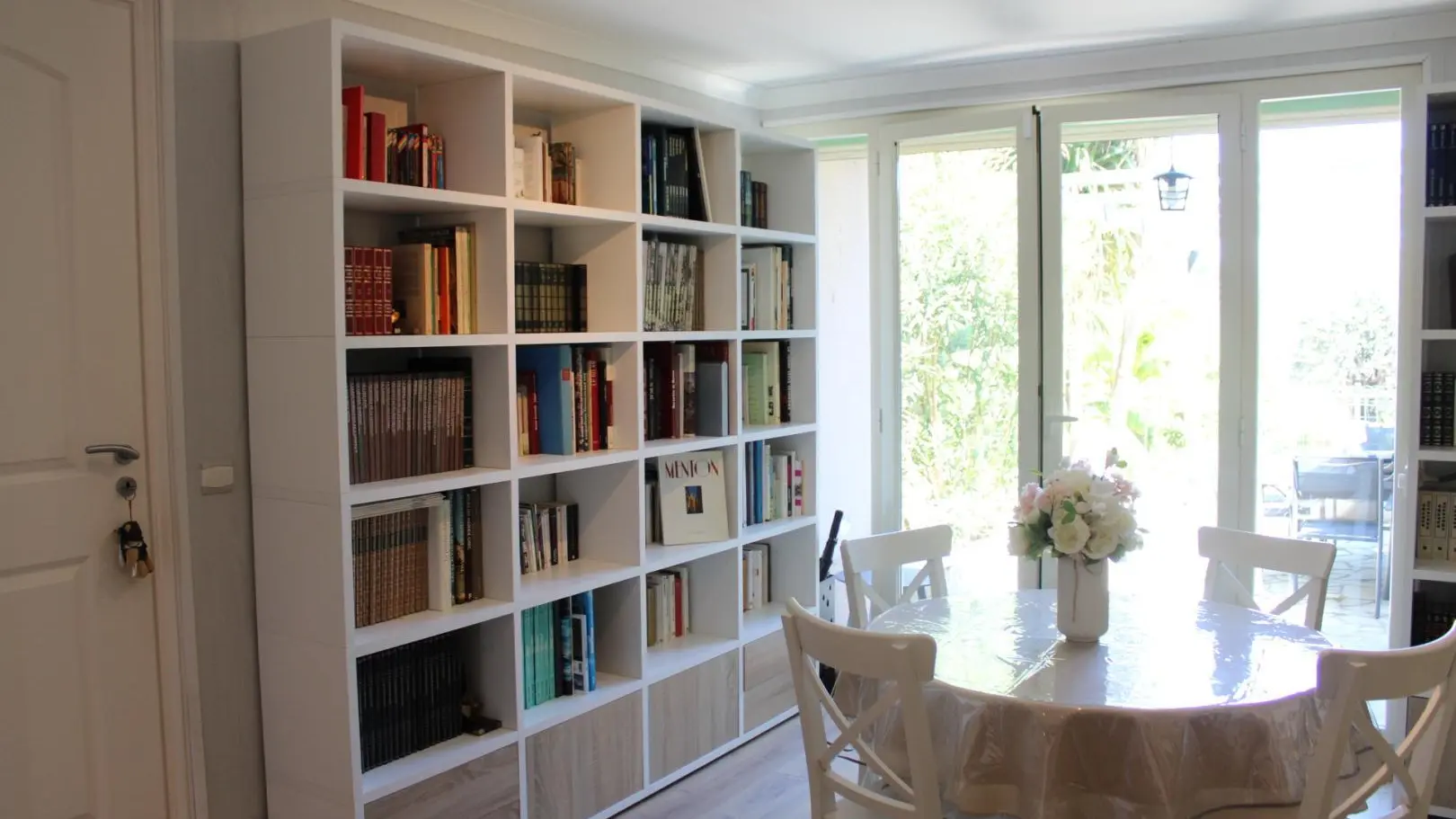 Salon avec convertible 2 personnes Villa Nobellia Roquebrune Cap Martin - Gîtes de France Alpes-Maritimes