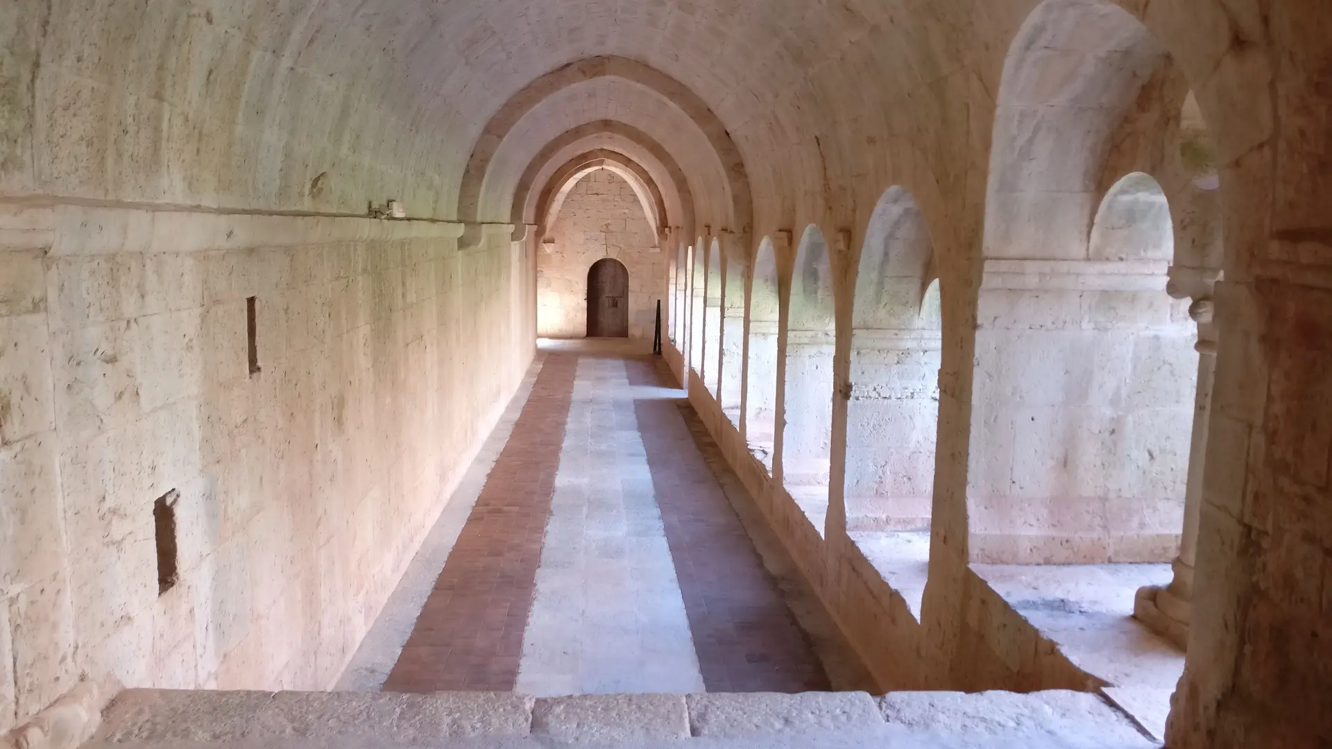 Abbaye du Thoronet, Joyaux de l'architecture cistercienne