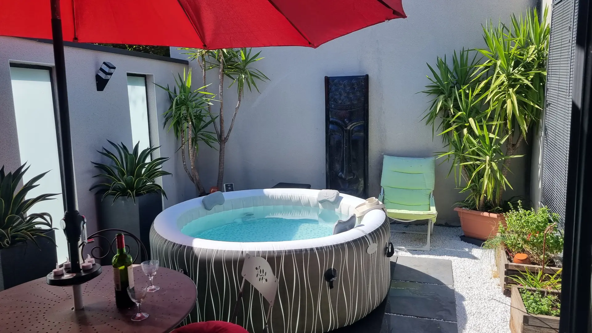 Patio spa en chambres d hôtes