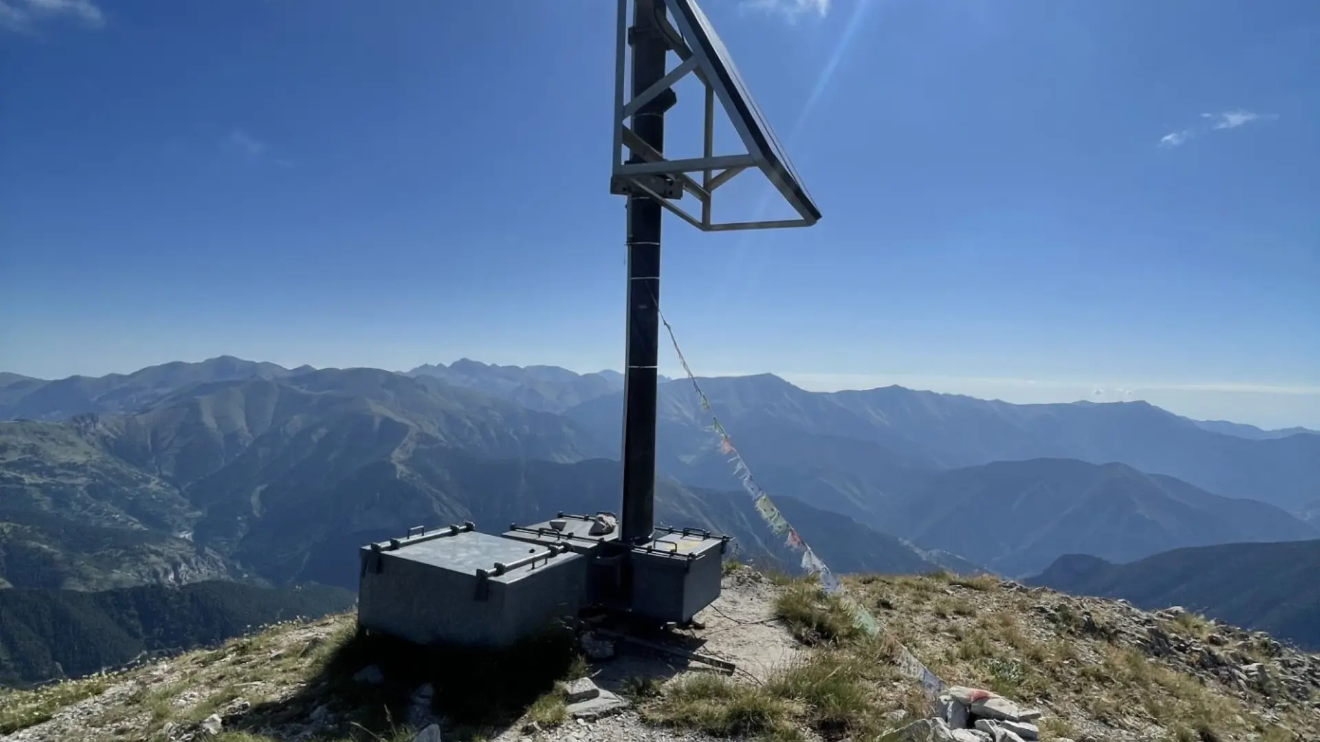 Antenne radio Mont Chajol