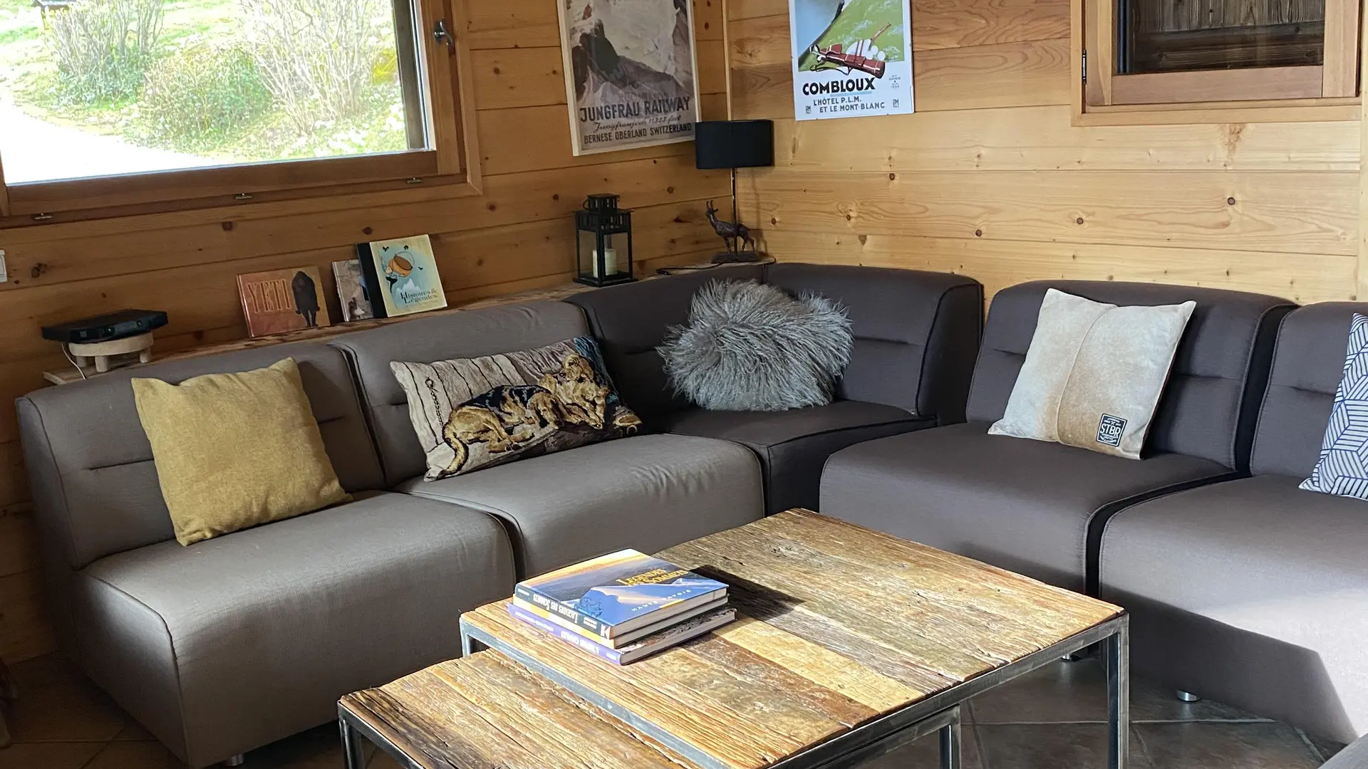 Salon et sa table basse