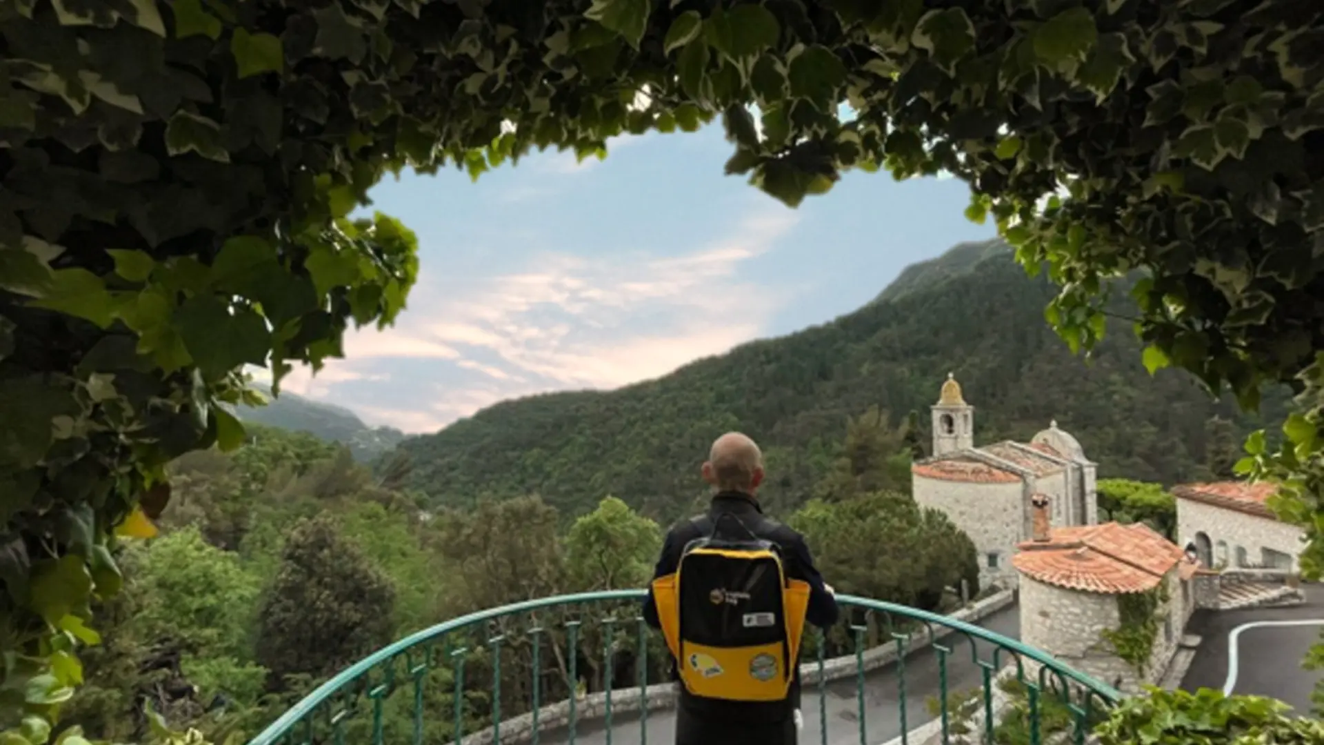 A la découverte du village de Castillon avec l'Explore Bag