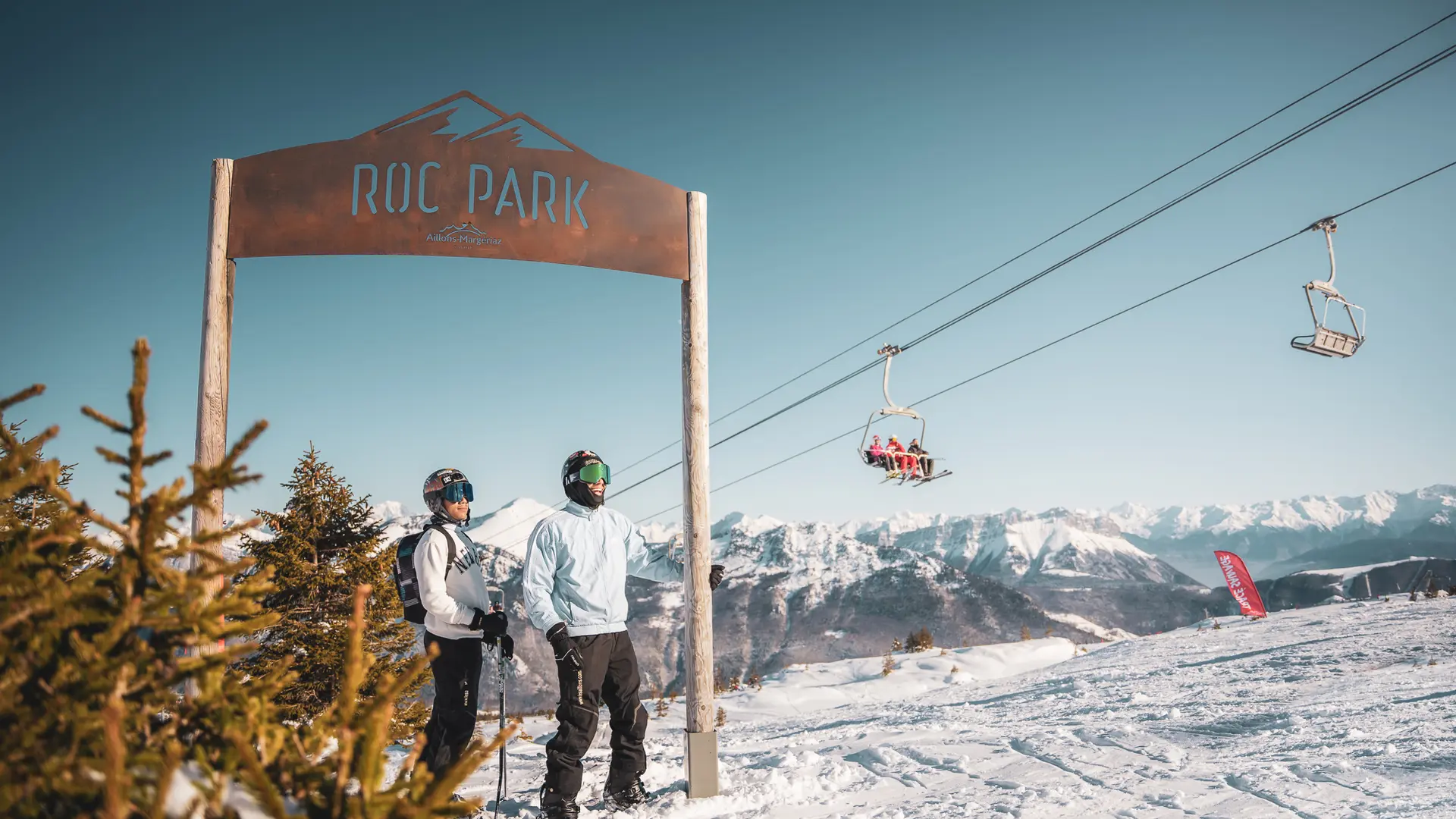 Jeunes au départ du Roc Parc