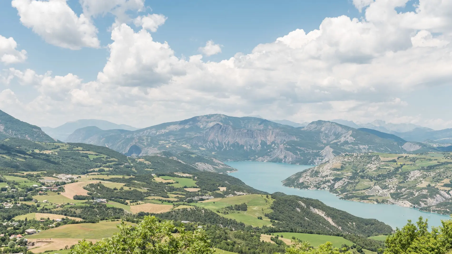 Panorama sur la vallée