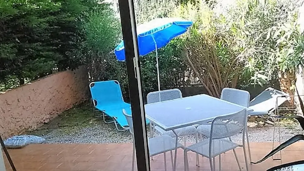 Studio dans une résidence - Pin Rolland - Neboit Jean Claude