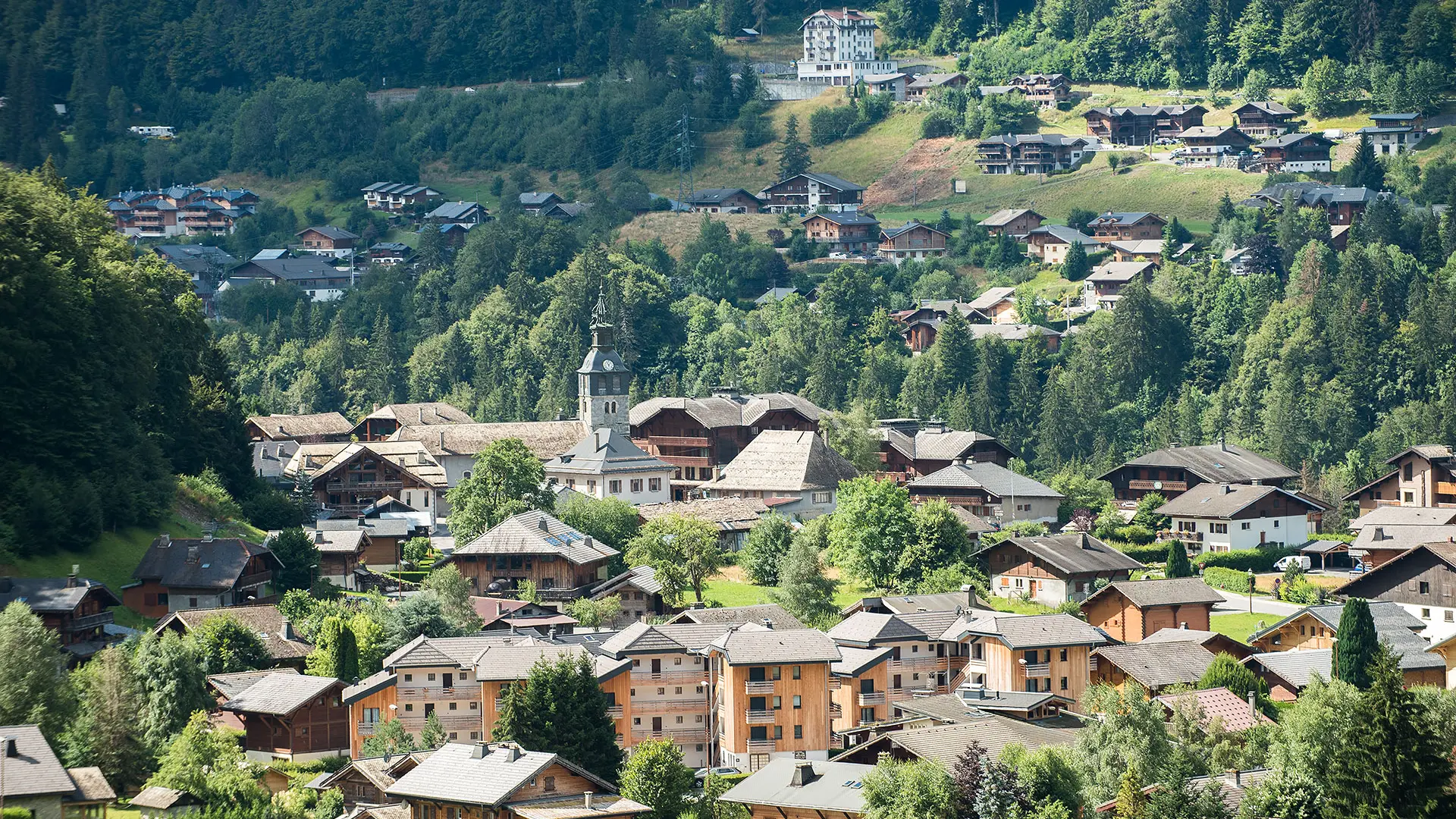 Chemin du retour : vue sur le village de Montriond