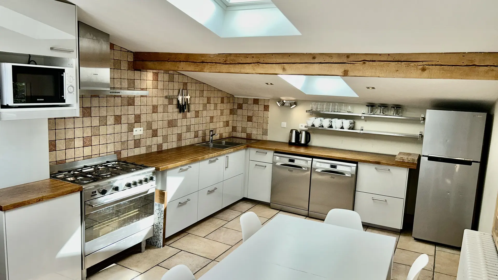 Fully equipped kitchen