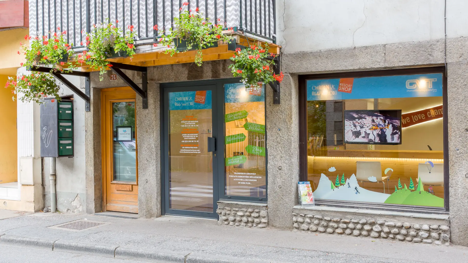 Vitrine chamonix all year