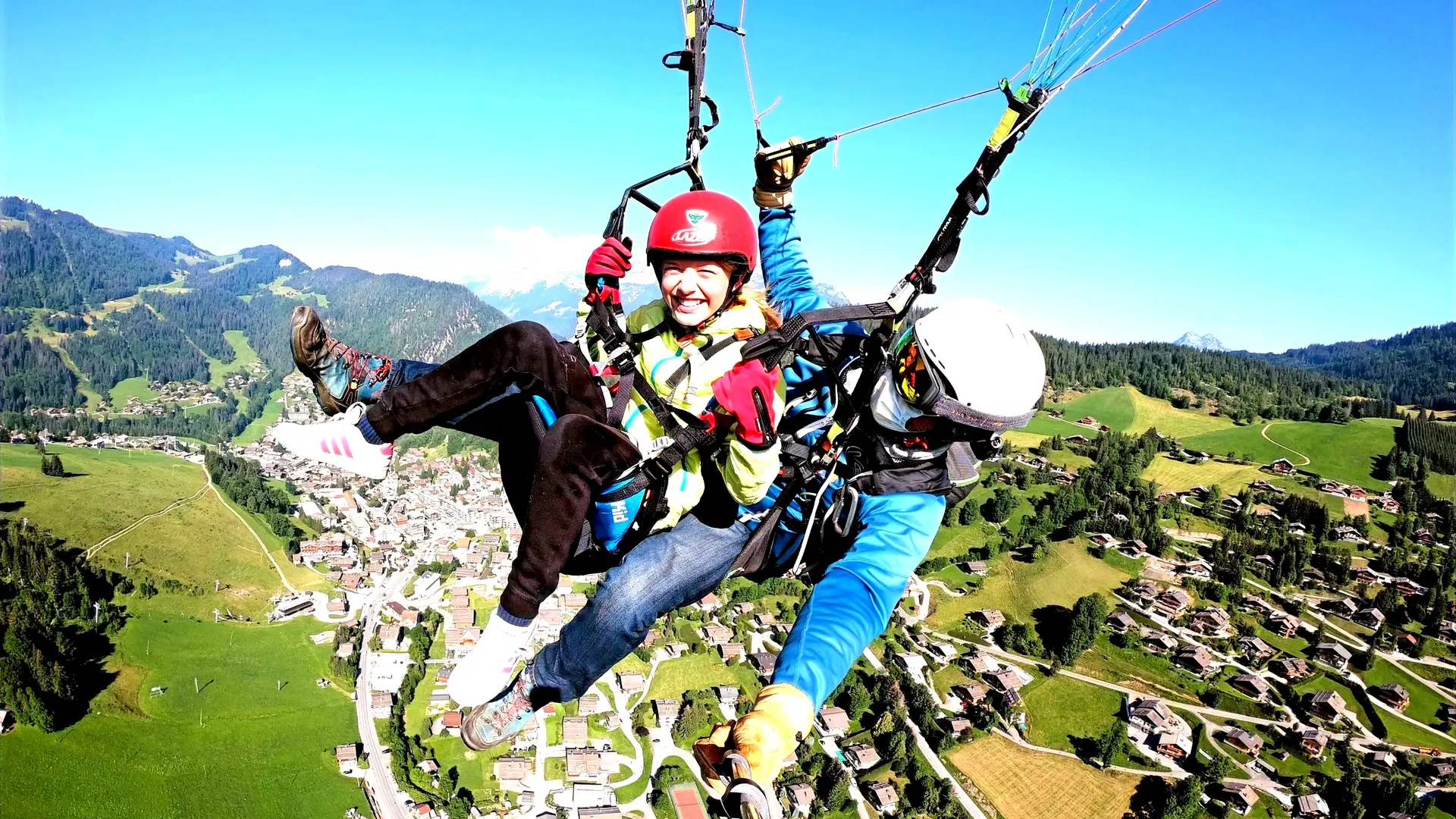 Parapente à La Giettaz en été