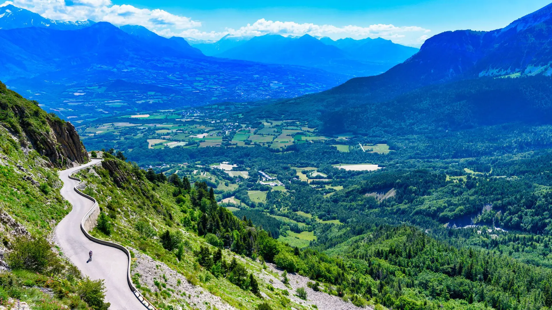 Montée du col du Noyer