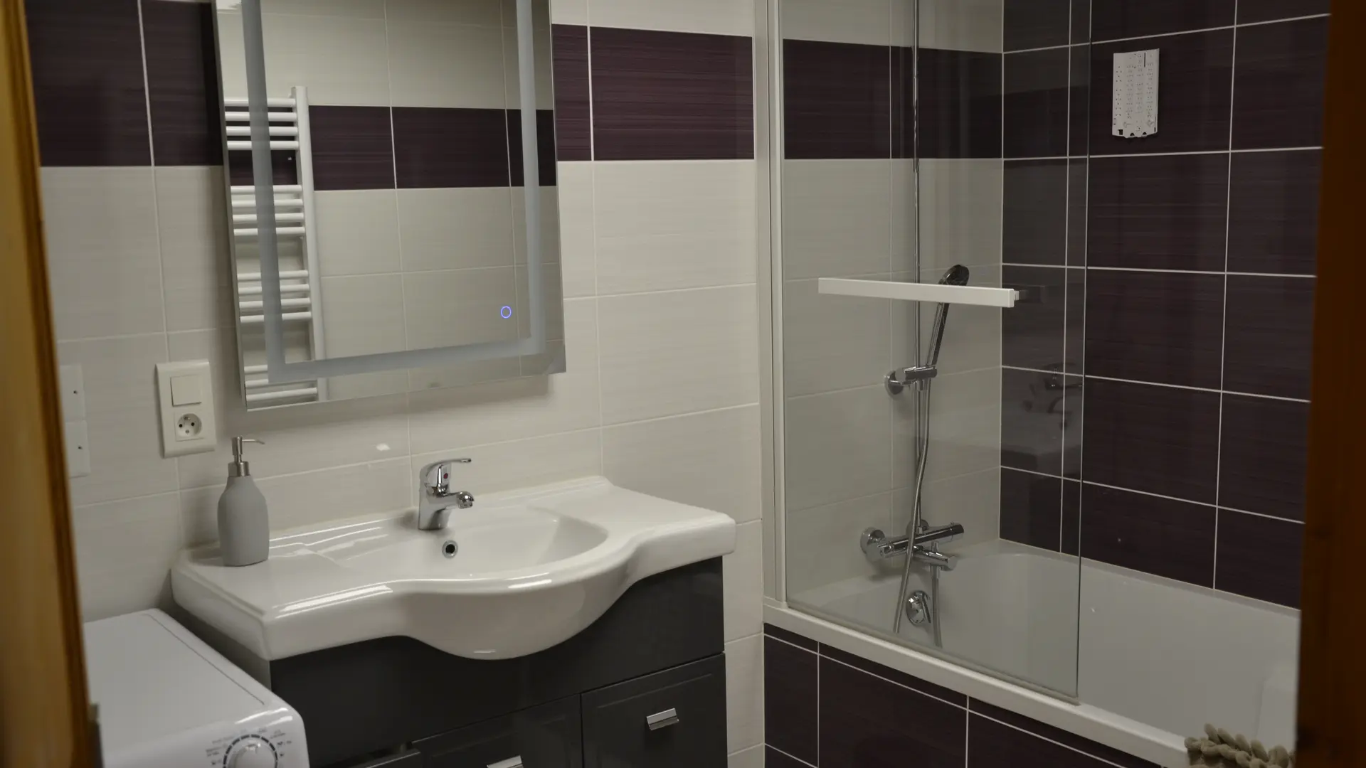 Salle de bain - Les Picaillons - Le Gîte - Les Villards-sur-Thônes, Haute-Savoie