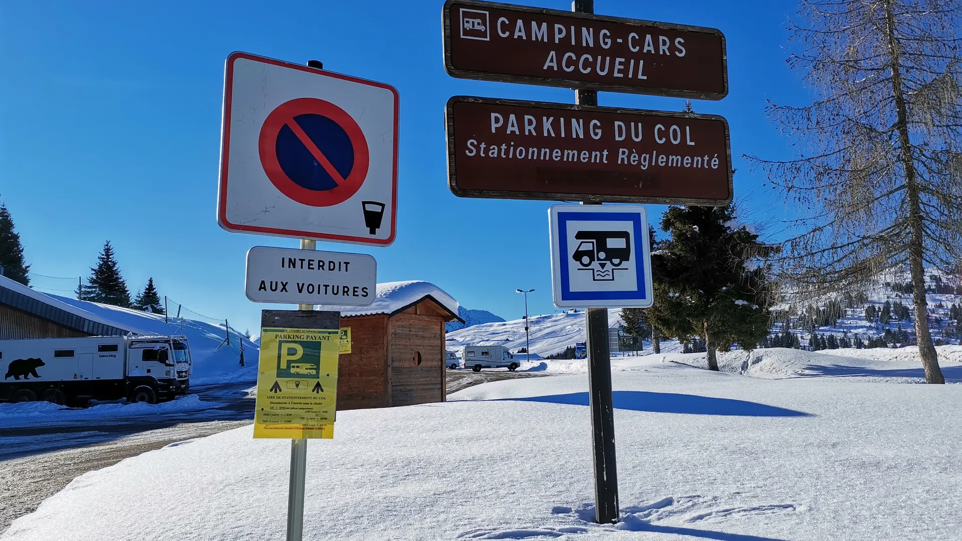 Aire de stationnement pour campingcars