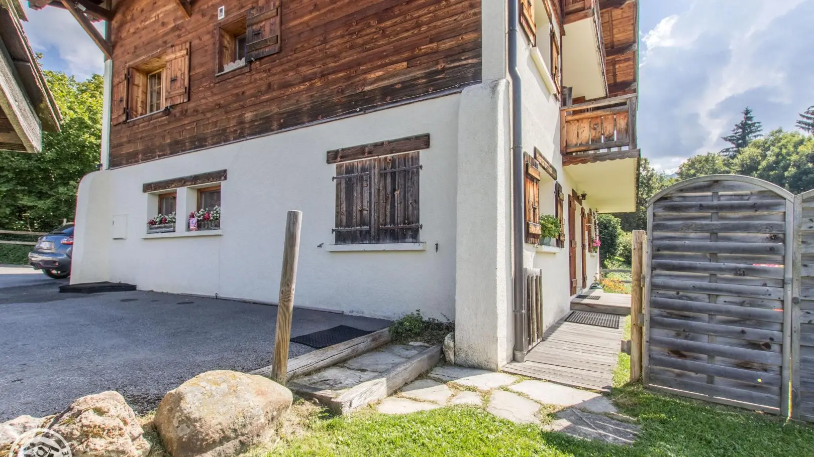 Parking + Accès au gîte