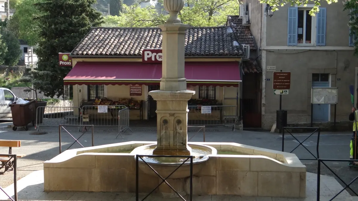 Fontaine St Eloi