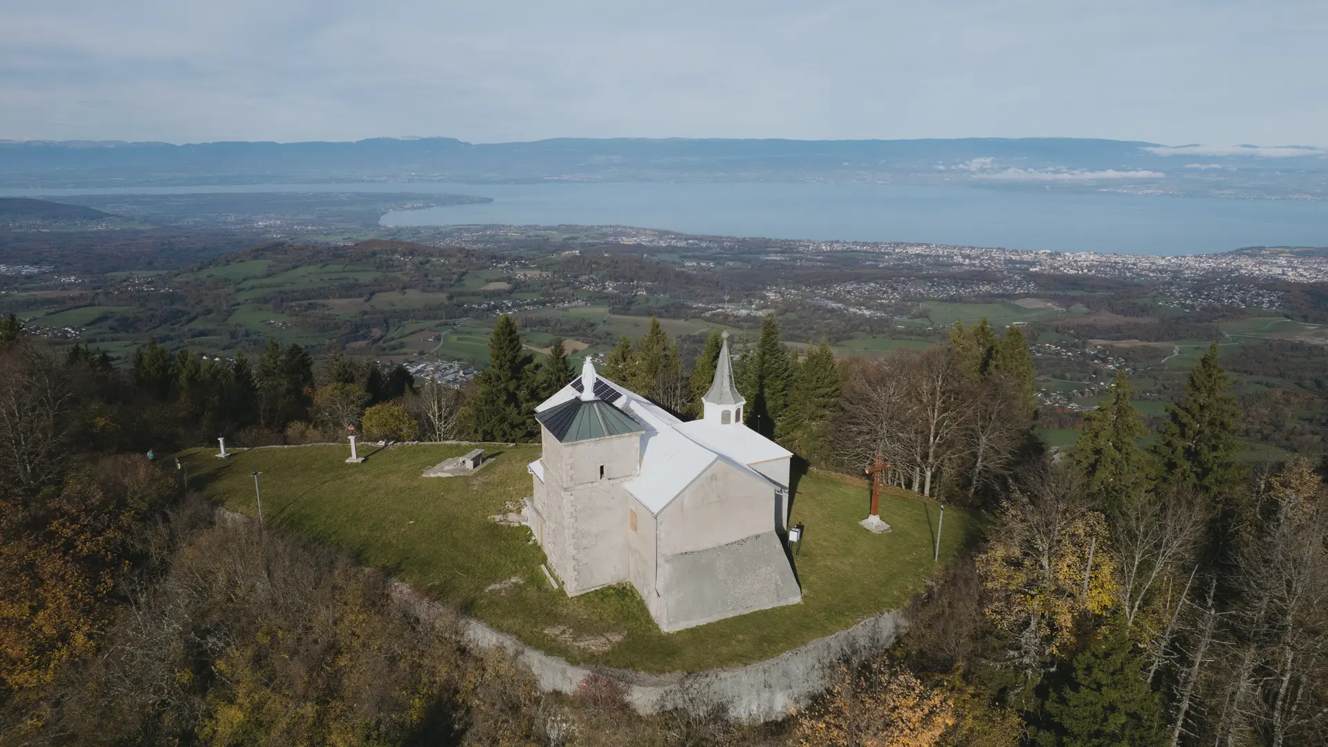 Vue chapelle et Lac Léman
