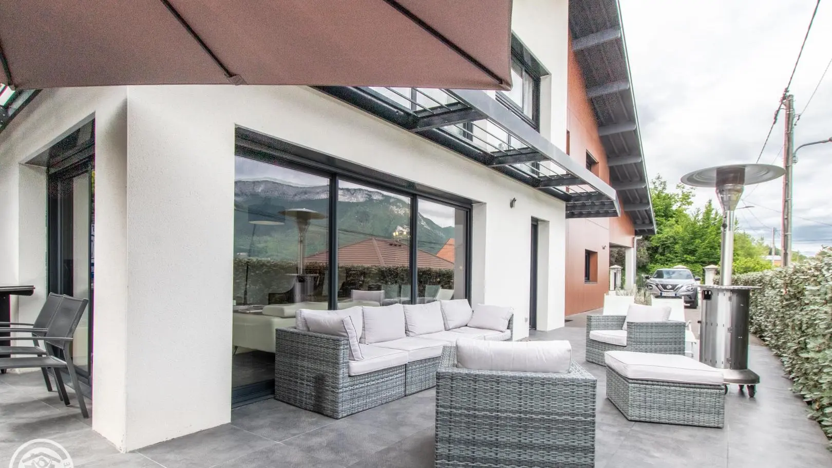 Terrasse attenante au séjour