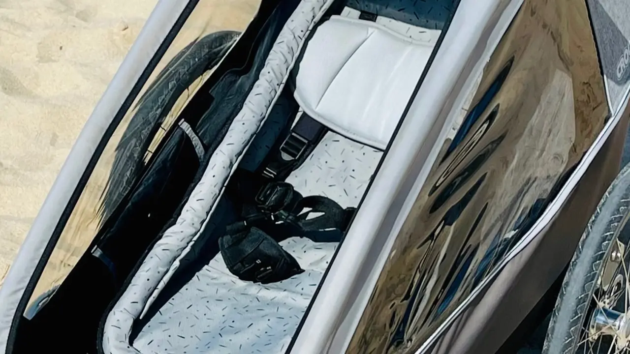 Les vélos de l'île de ré remorque bébé