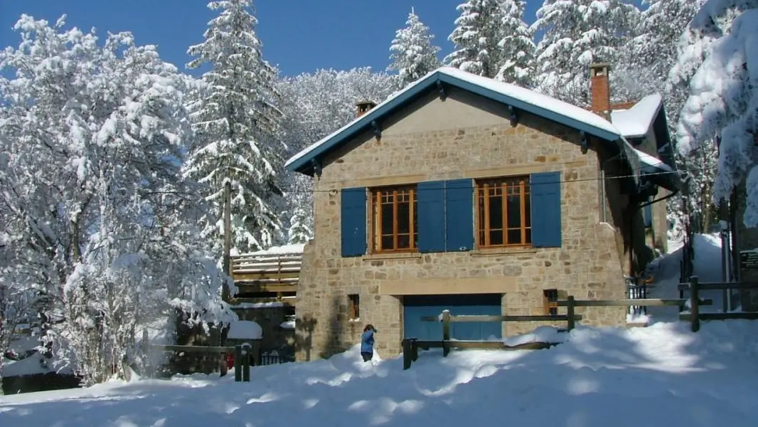 MAISON COTE CHEMIN DE LA CREUSE -hiver-