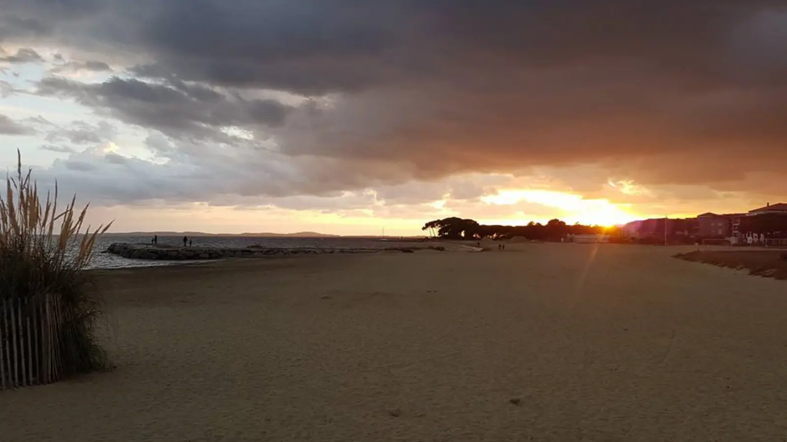 A proximité de la plage Miramar