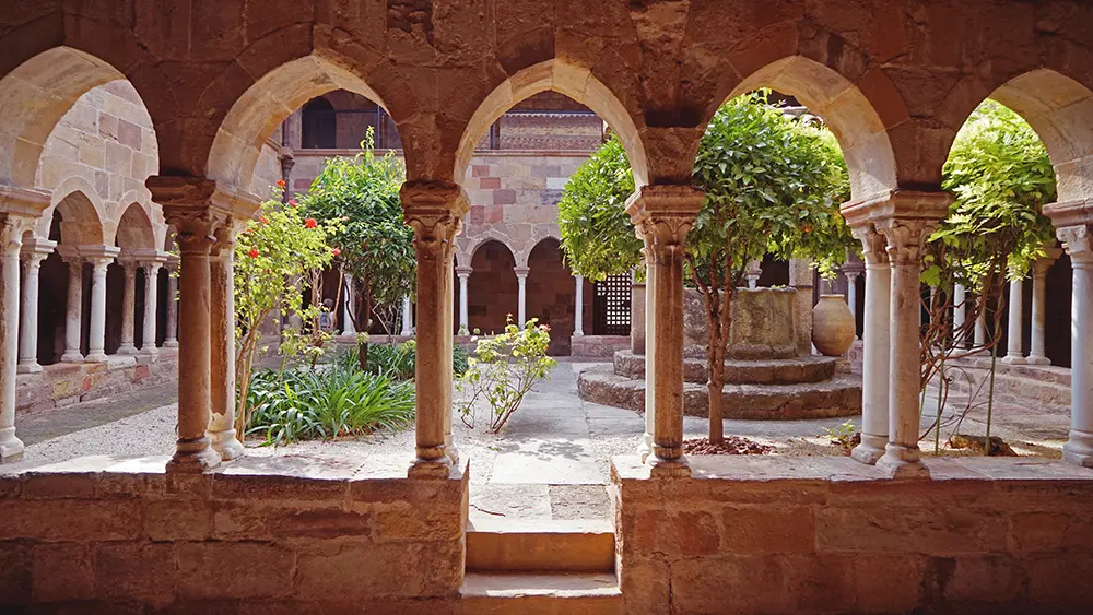 Le cloître de la Cathédrale de Fréjus