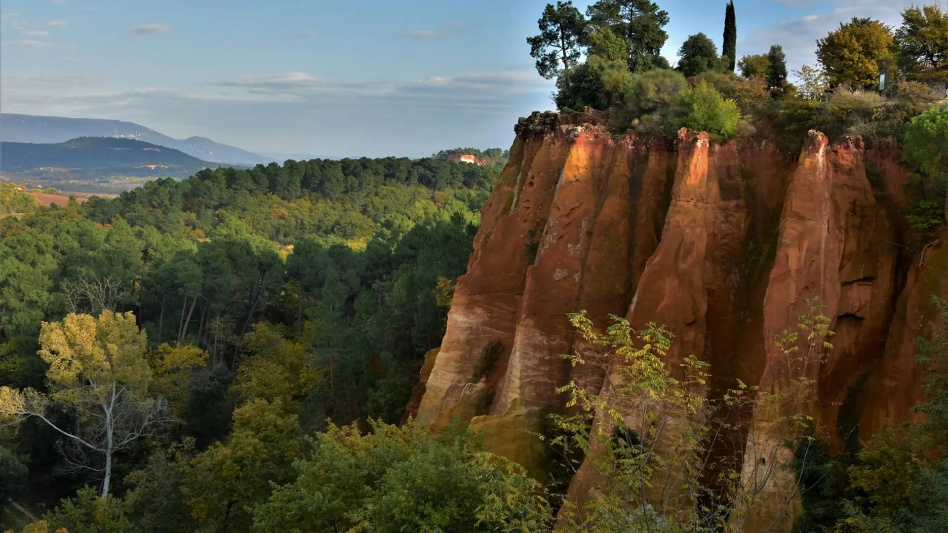 Falaise d'ocre à Roussillon