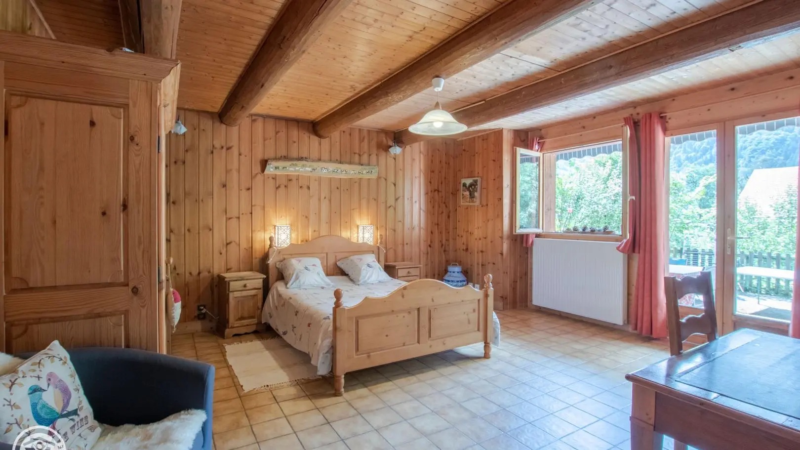 Accès à la terrasse de la chambre.