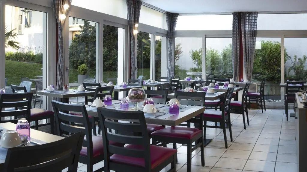 Hôtel de France - salle petit-déjeuner