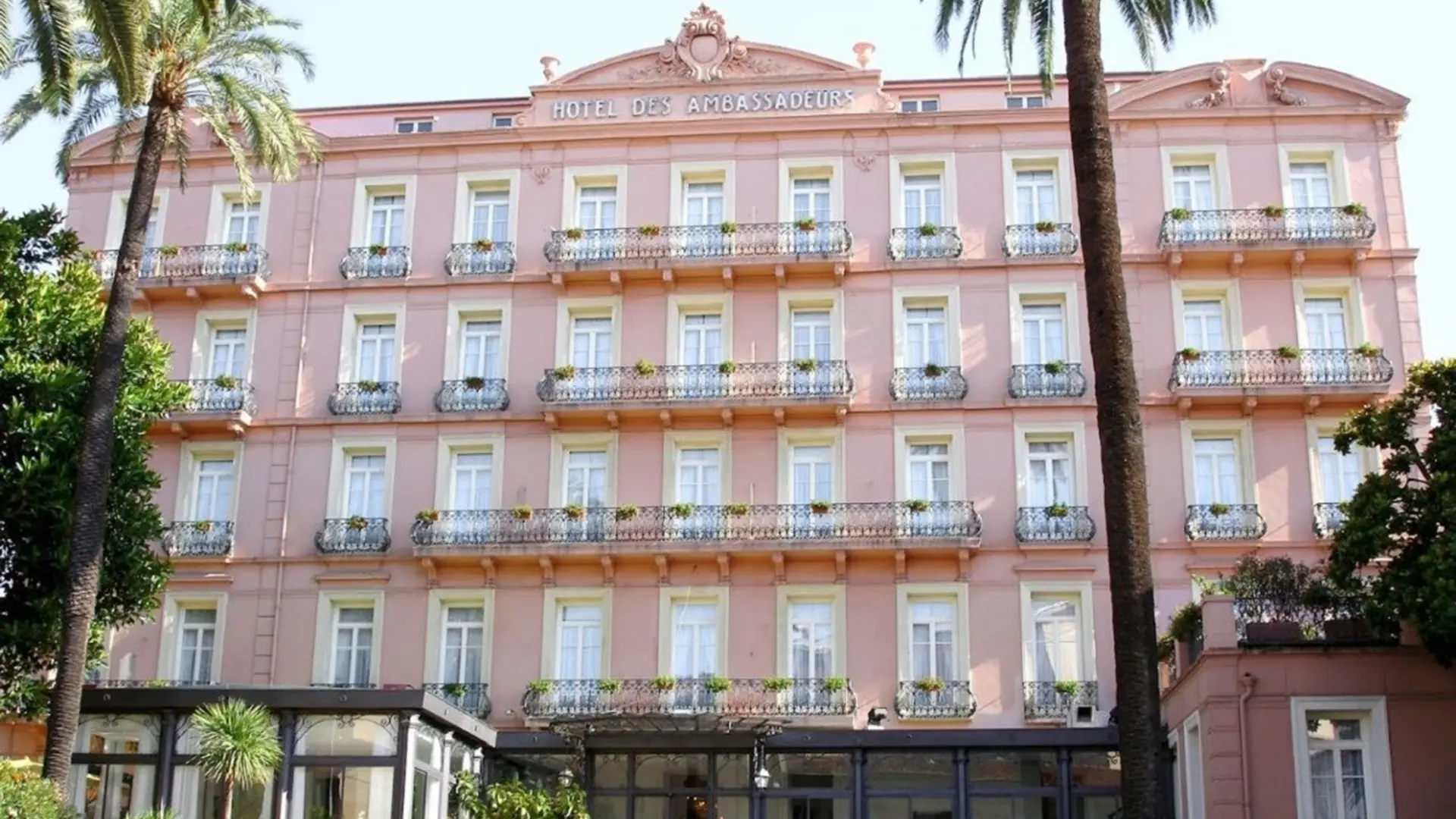 Façade de l'hôtel