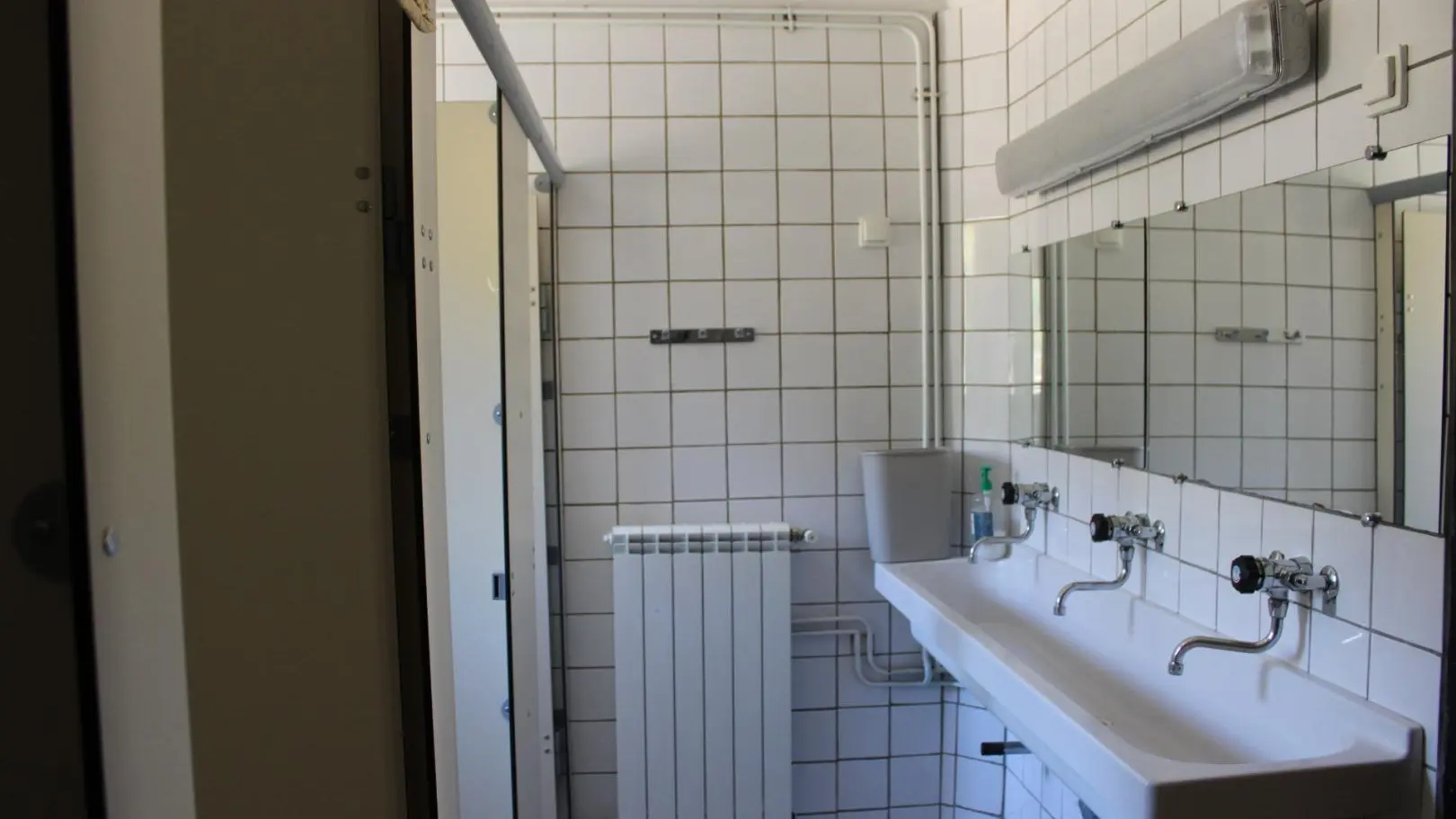 Gîte Tonic - Bloc sanitaires - Saint-Auban - Gîtes de France Alpes-Maritimes