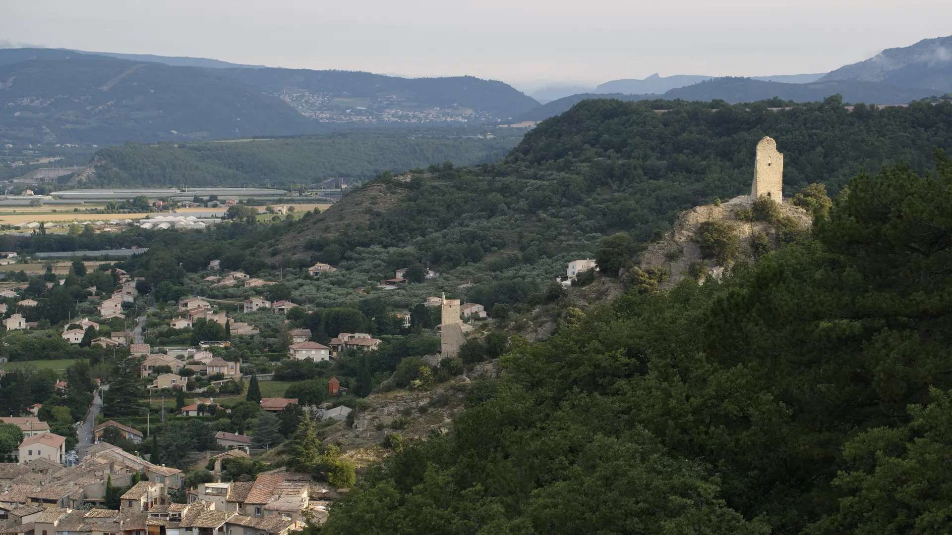 Panorama du lac de l'Escale