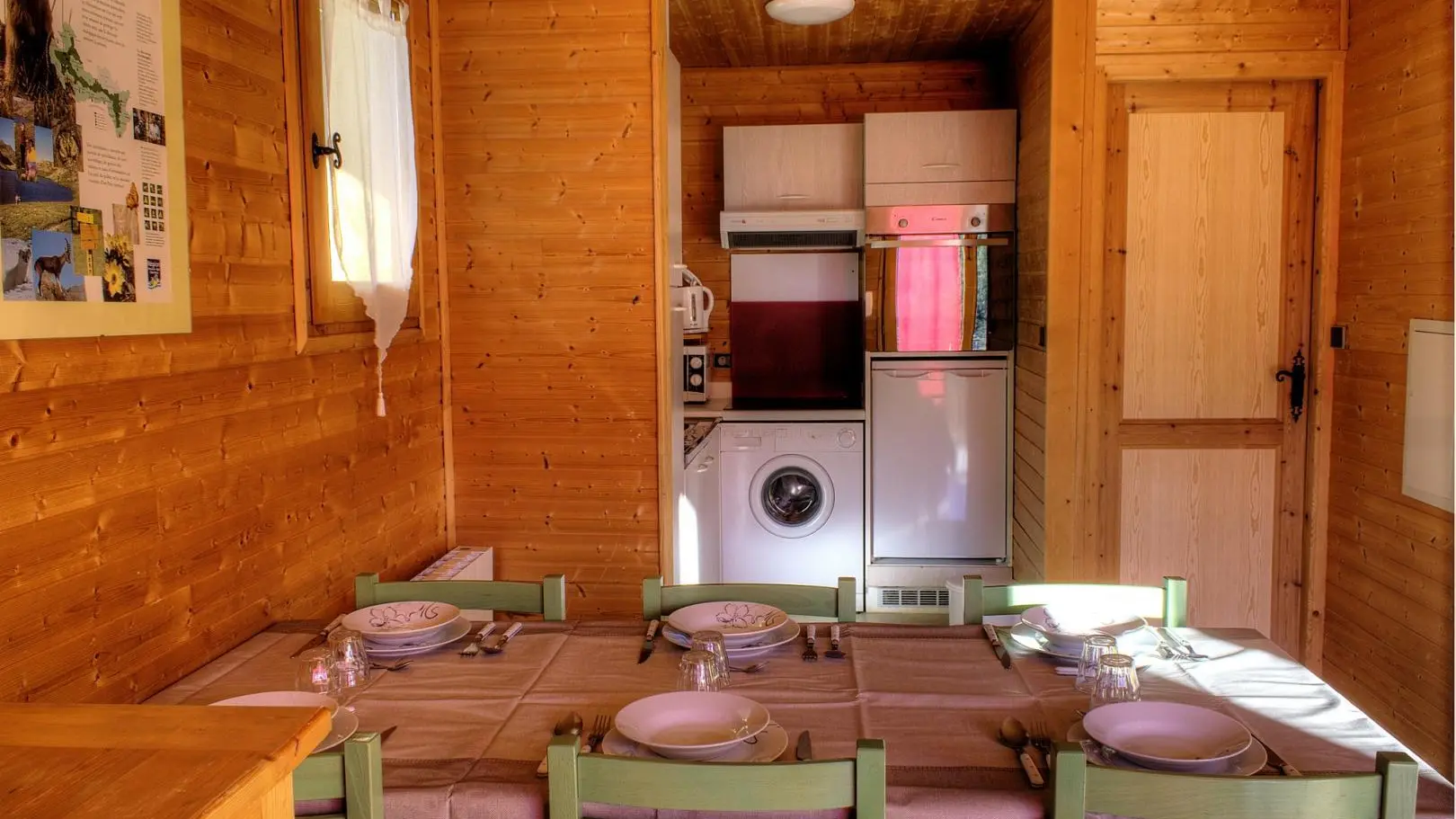 Gîte Epicéa-Coin repas/Cuisine-La Bollène-Vésubie-Gîtes de France des Alpes-Maritimes