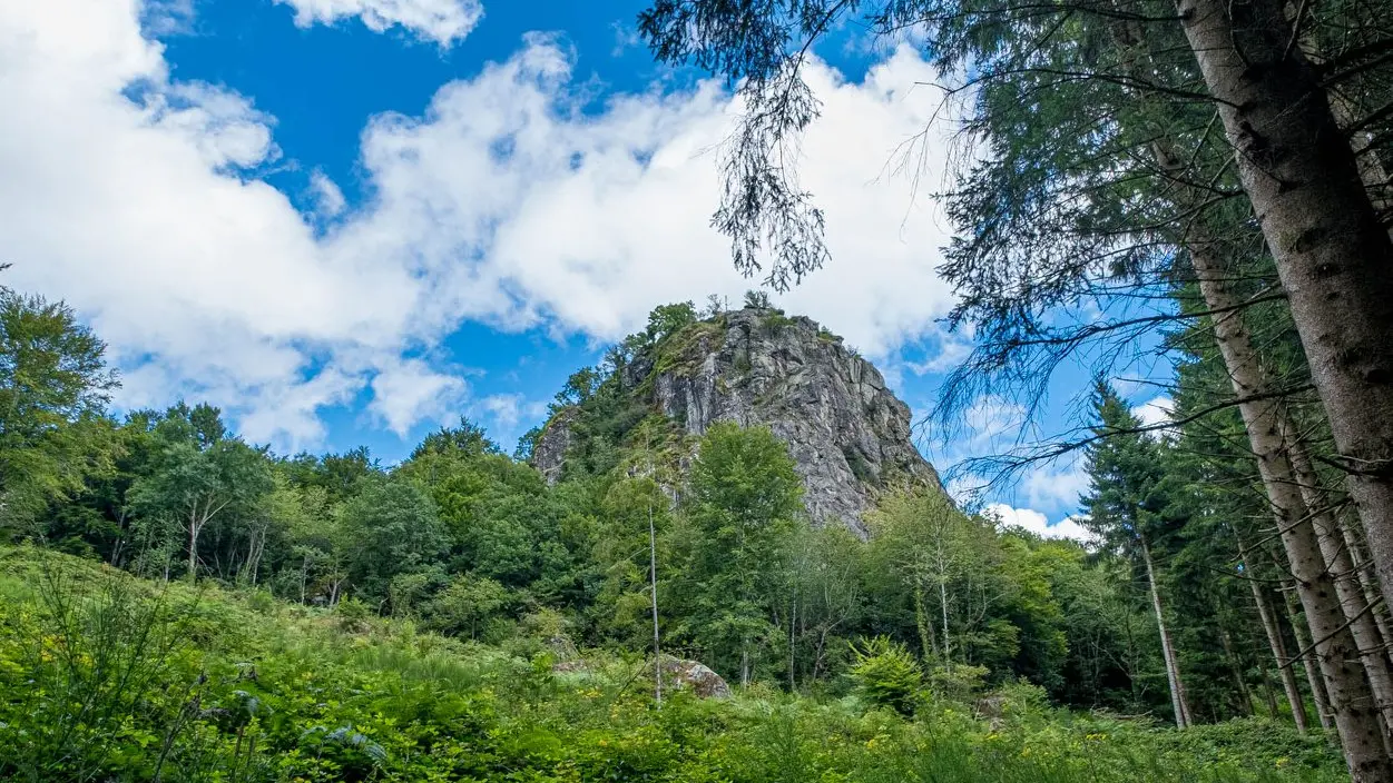 Le Rocher Saint Vincent à Lavoine