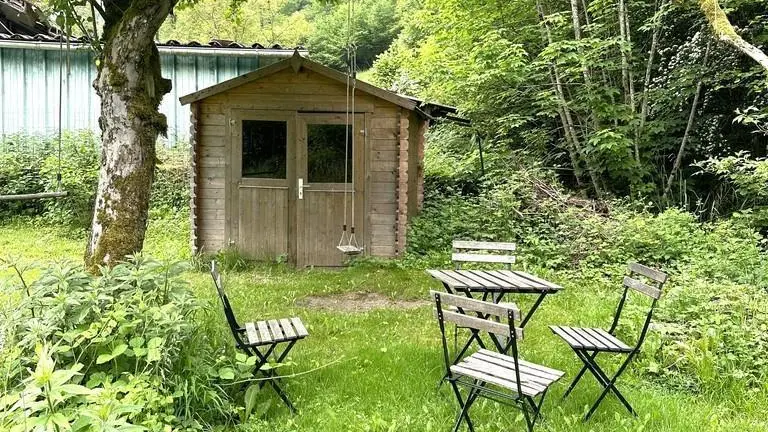 Espace détente près de la rivière