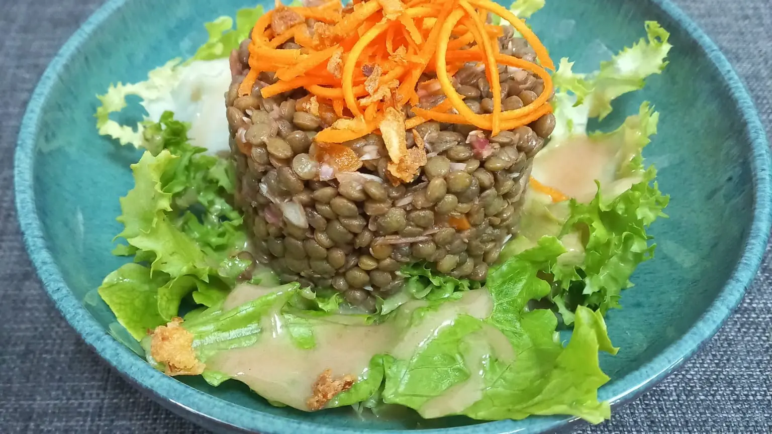 Assiette salade de lentilles