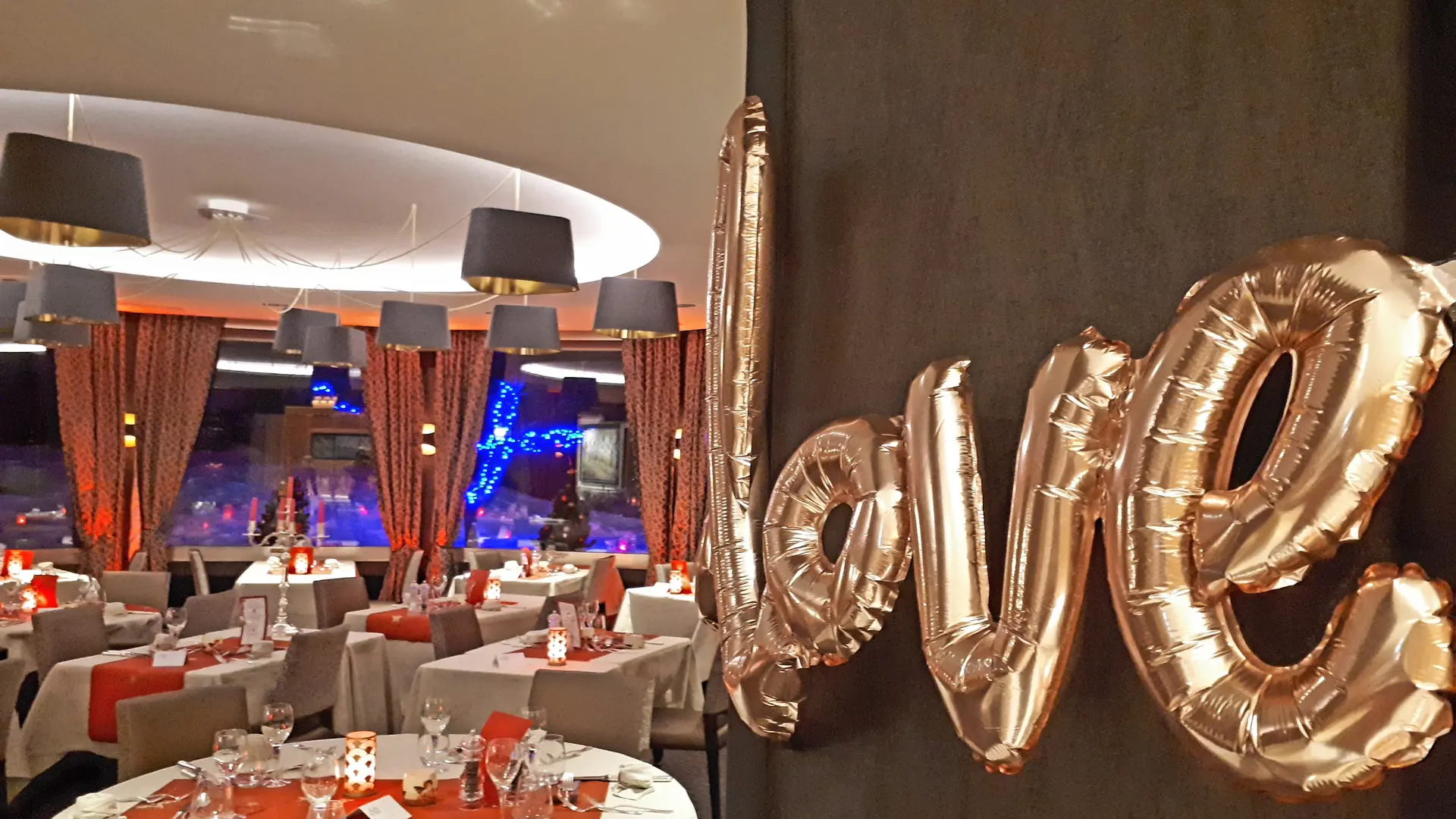 Soirées spéciale pour Noël, 31 décembre, Saint Valentin...