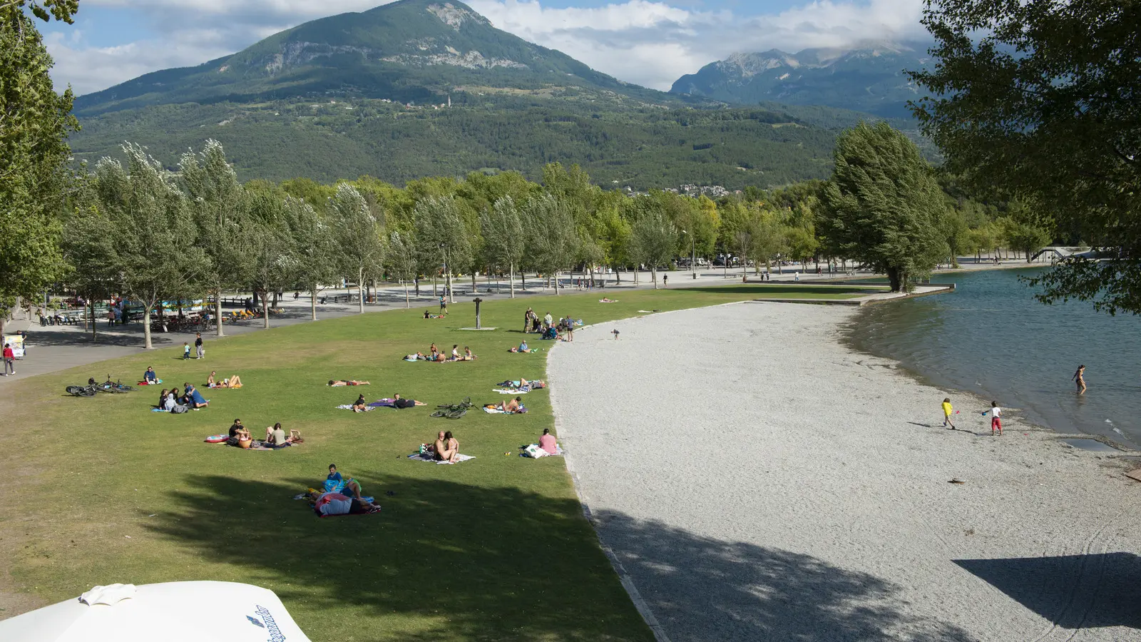 Plage du plan d'eau d'Embrun