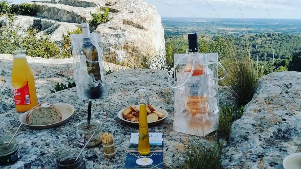 Accompagnateur de randonnées dans les Alpilles