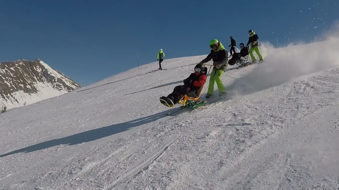 Tandemski sur les pistes du domaine skiable du Grand-Bornand