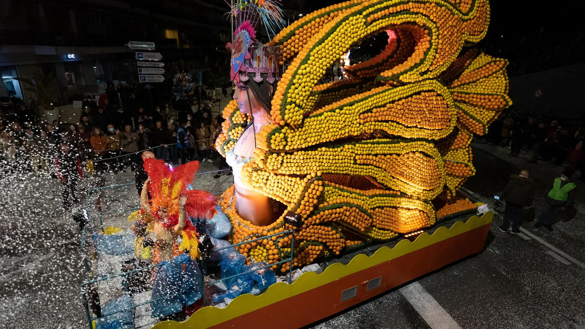 Fête du citron, nocture