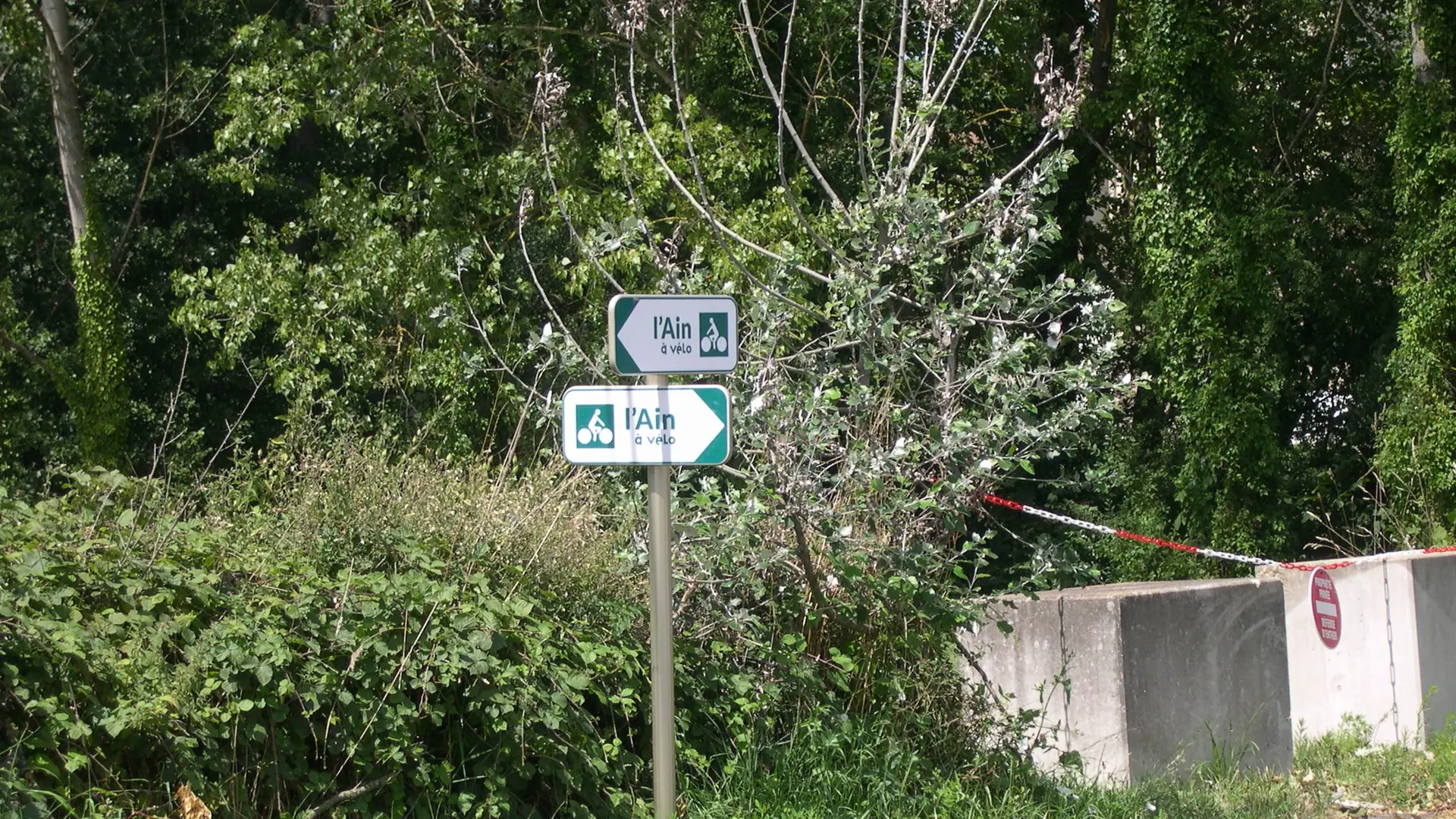 Panneau l'Ain à Vélo Jalonnement double sens
