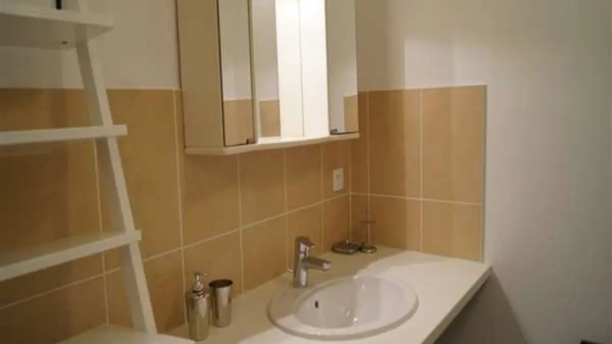 Premier étage : salle de bain n°3