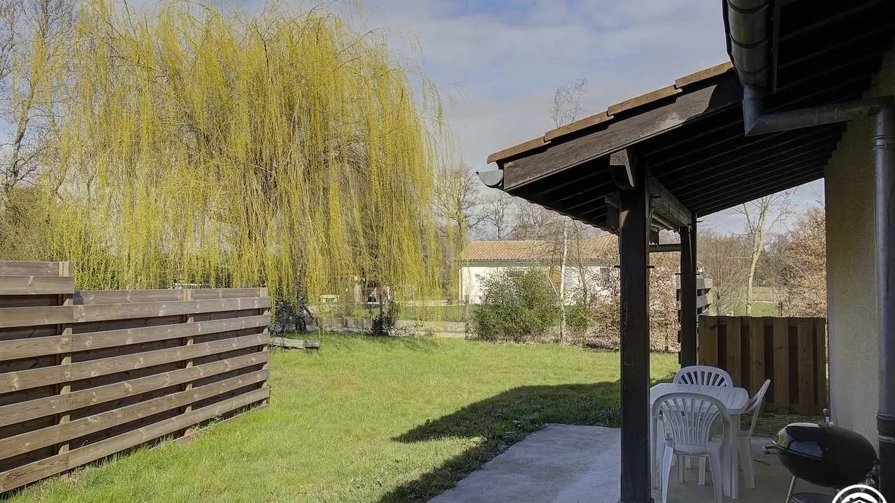 Terrasse et jardin privatif