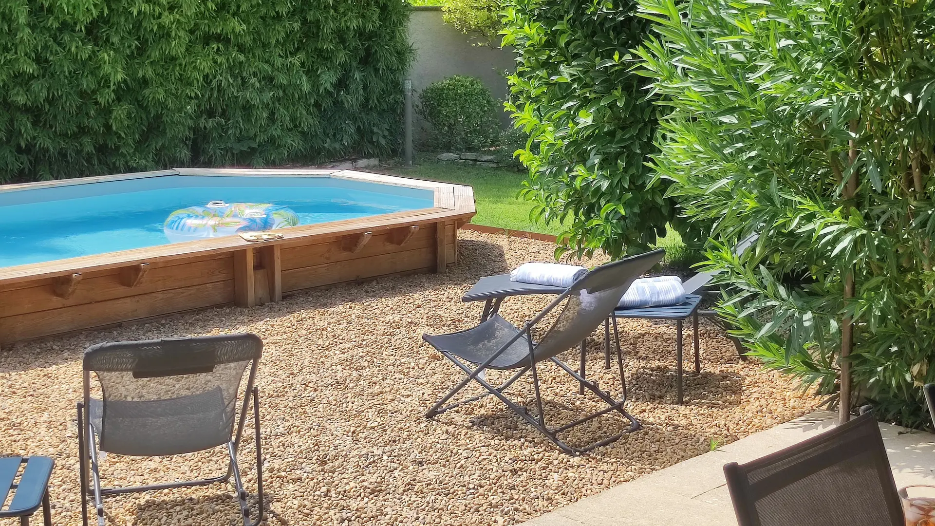 Piscine extérieure bois