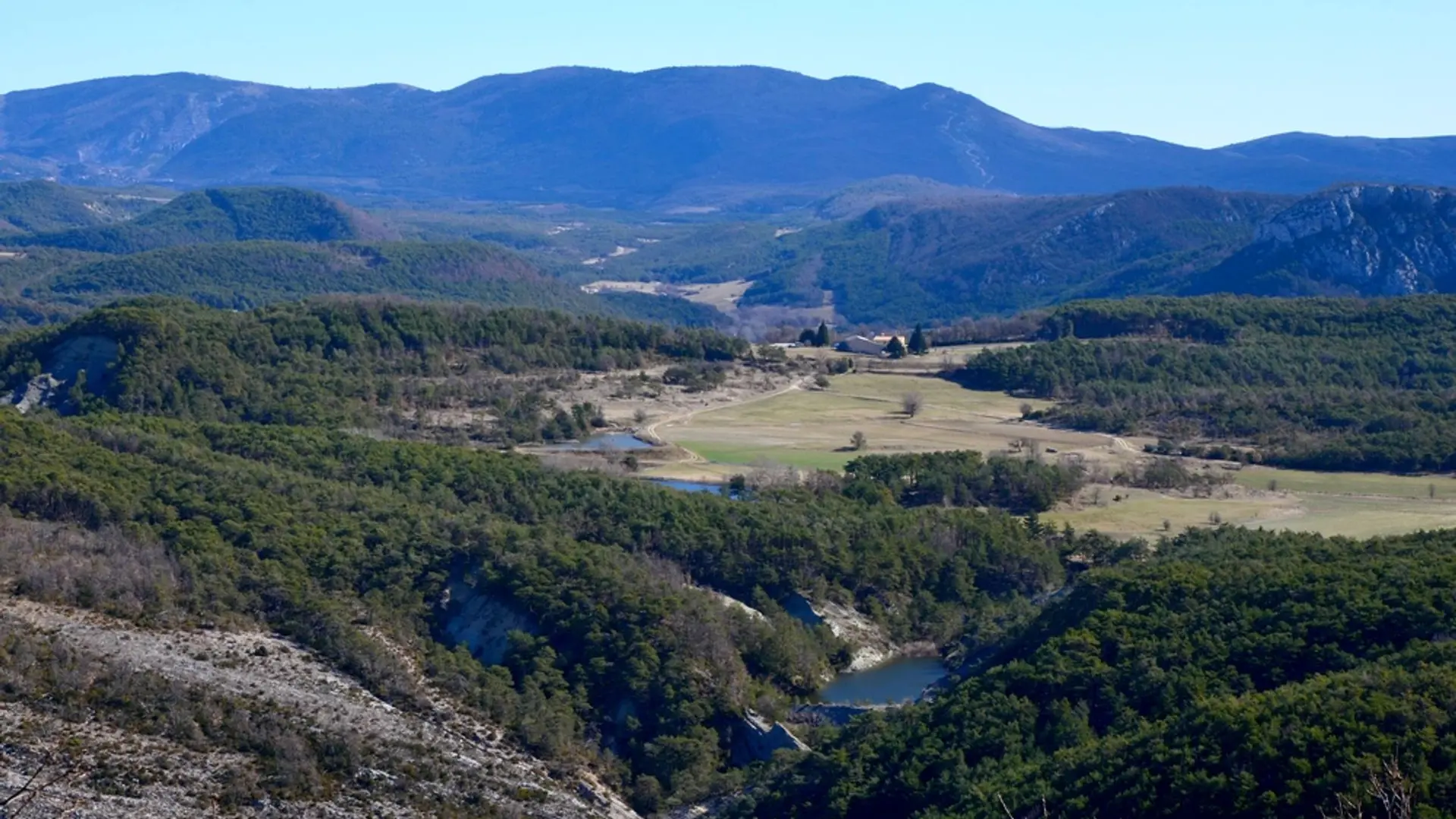 Vue sur les petits lacs